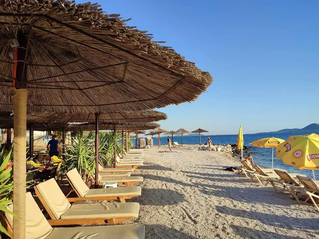 Mobile Home Limona Biograd Na Moru